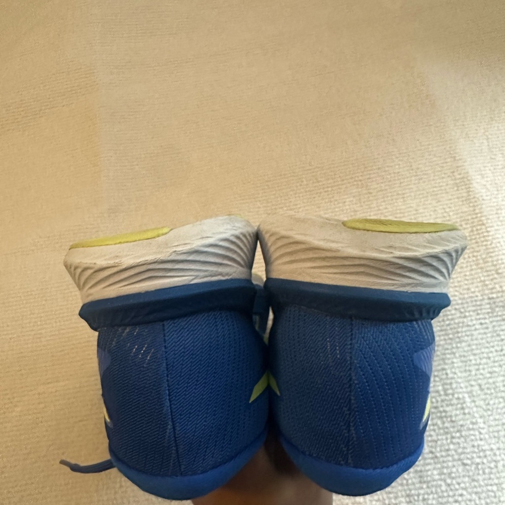 ASICS Magic Speed 3 - Picture 3 of 6